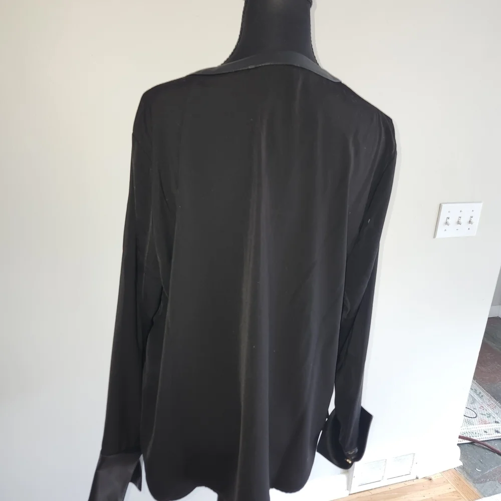 NWT GORGEOUS MICHAEL KORS  Black Long Sleeve Blouse with Leather Trim